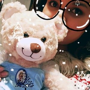 Meet your Posher, Elaine